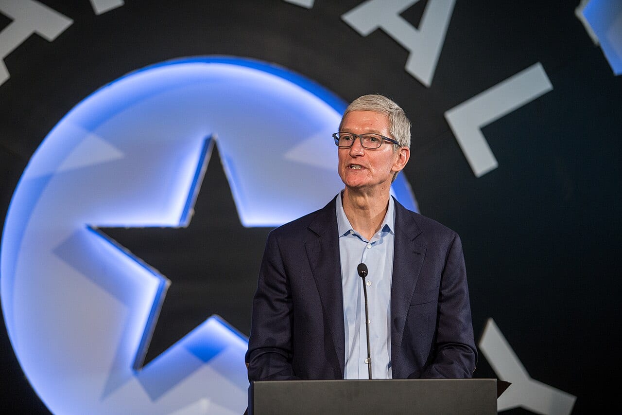 apple — arxiv surati